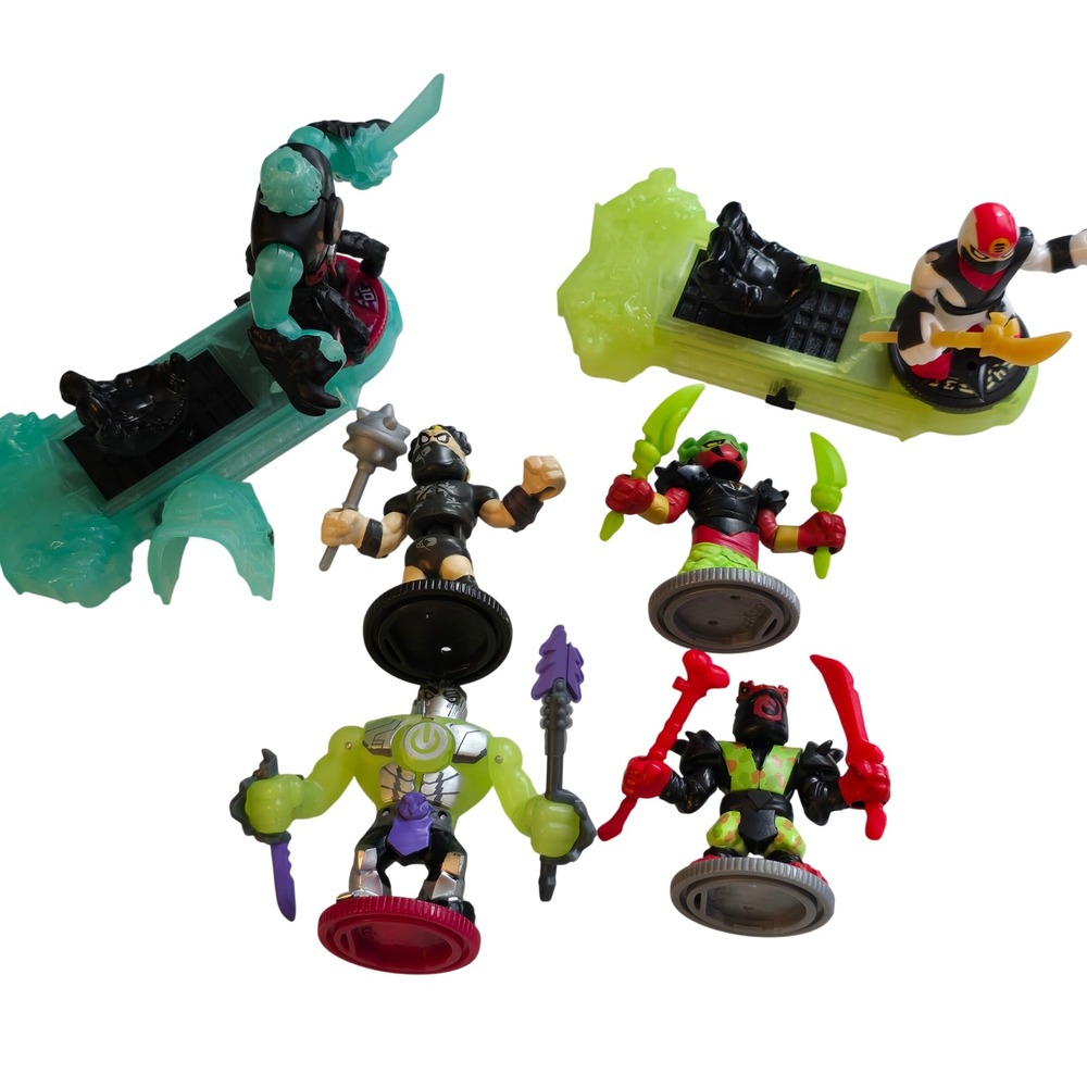 Akedo Ultimate Arcade Warriors Lot 6 Figures 2 Controllers Moose Toys‎ Ninja Toy